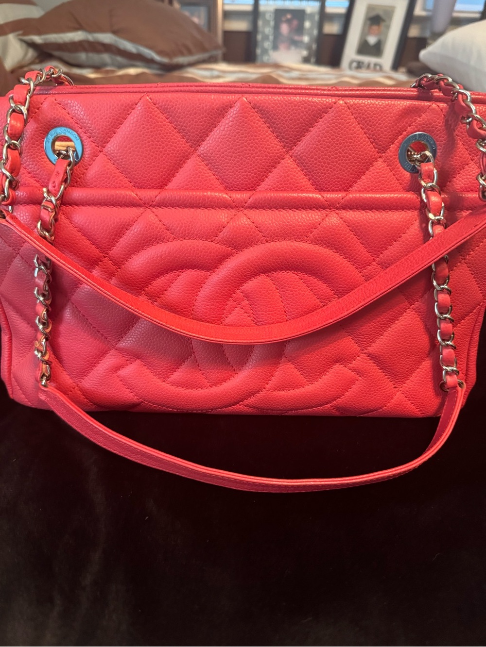 CHANEL Quilted Shoulder Bag in Bright coral Red with Chain Strap